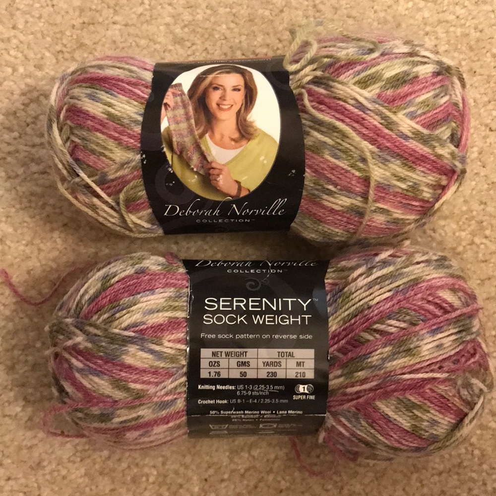 ⭐️NWT⭐️Super Fine Bundle of Yarn🎉
